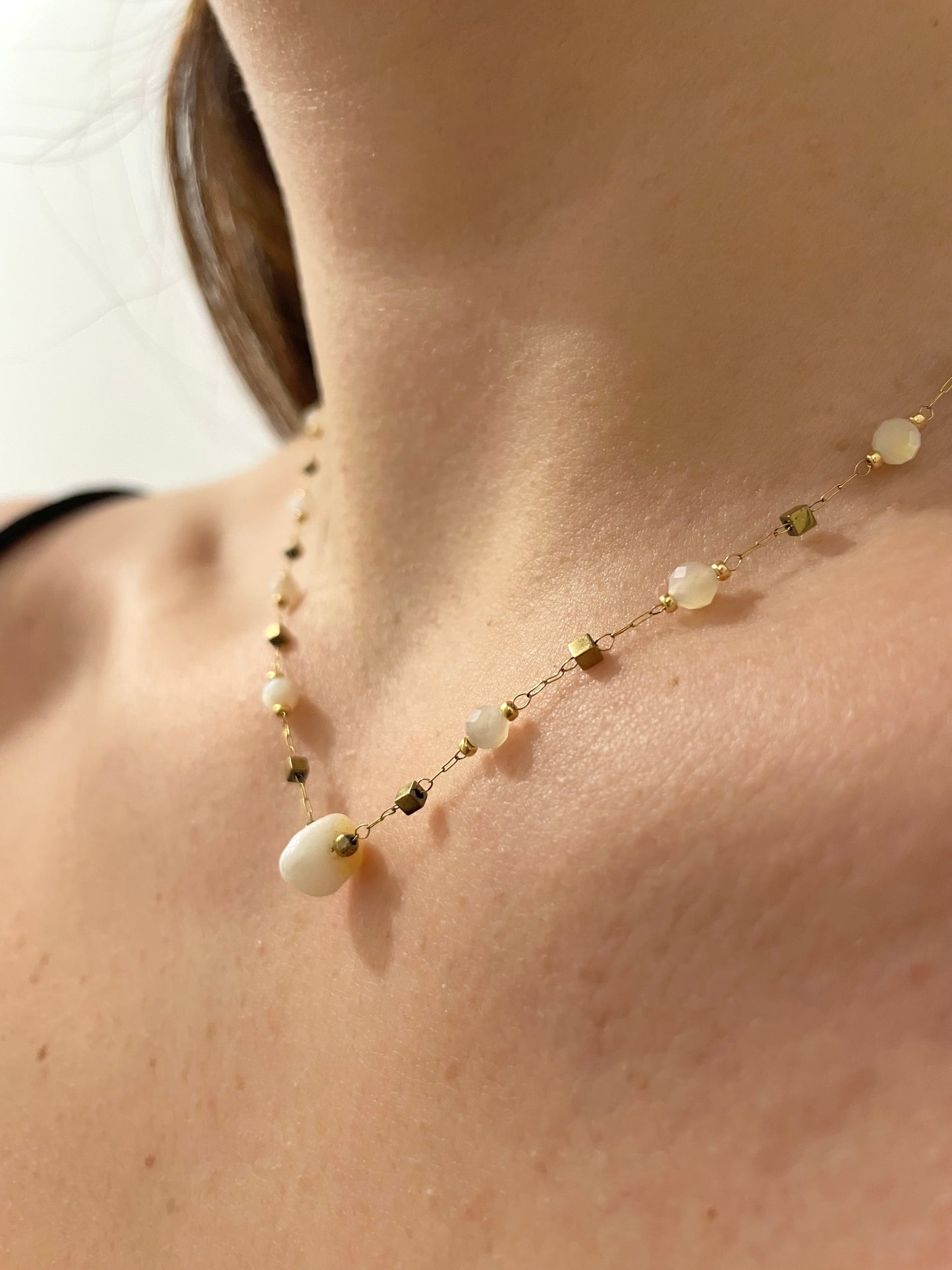Collier pierre de Nacre